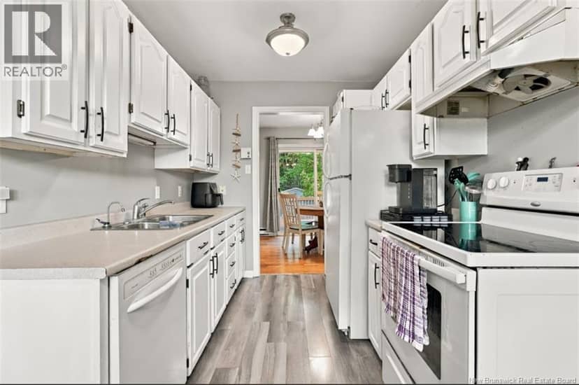 25 Rockwood Way — photo 9 of 39