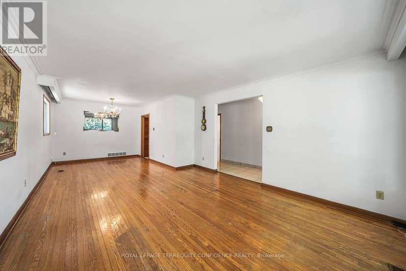 265 Horsham Avenue — photo 13 of 40