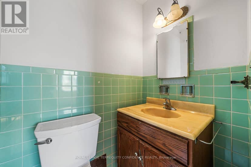 265 Horsham Avenue — photo 24 of 40