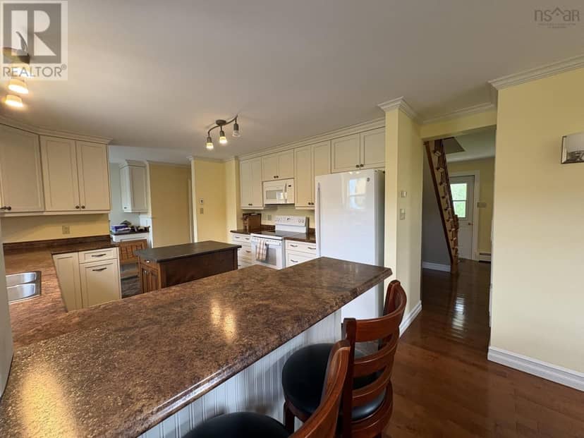 3001 Highway 221 — photo 19 of 40