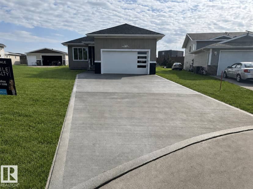 5611 45 ST, Smoky Lake Town, photo 2
