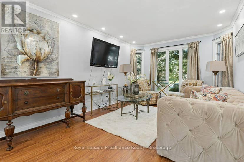6 Bridlewood Lane — photo 7 of 40