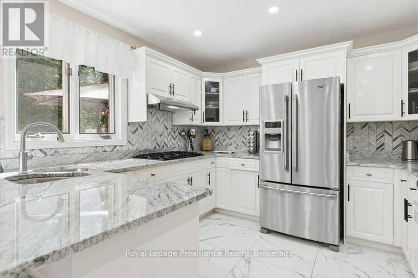 6 Bridlewood Lane — photo 17 of 40