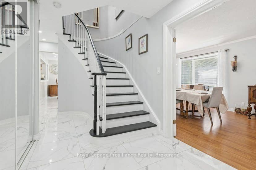 6 Bridlewood Lane — photo 6 of 40