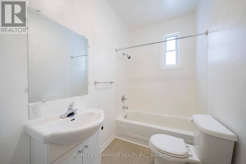 171 Drummond Street — photo 26 of 34