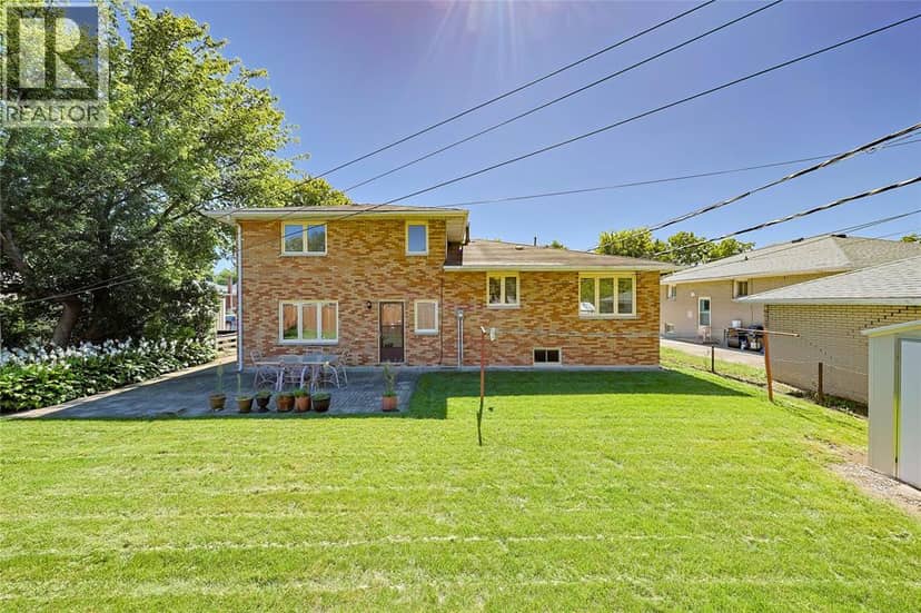 820 Alexander Street — photo 7 of 30