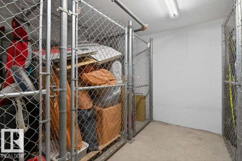 #408 9020 Jasper Av NW — photo 33 of 40