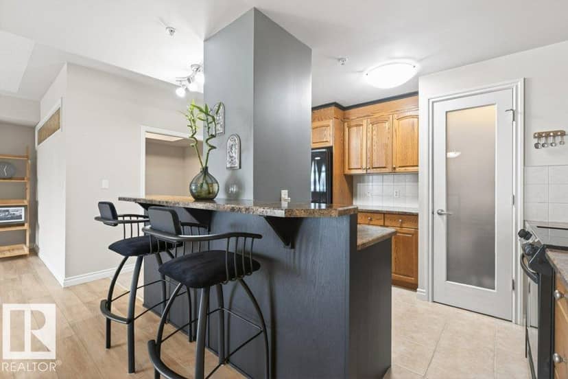 #408 9020 Jasper Av NW, Edmonton, photo 7