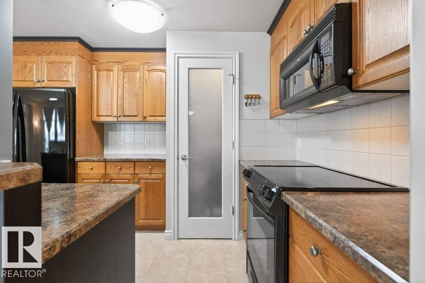 #408 9020 Jasper Av NW, Edmonton, photo 8