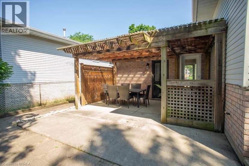 27 MYRTLEVILLE Drive — photo 31 of 36