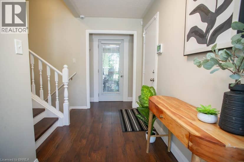 27 MYRTLEVILLE Drive — photo 7 of 36