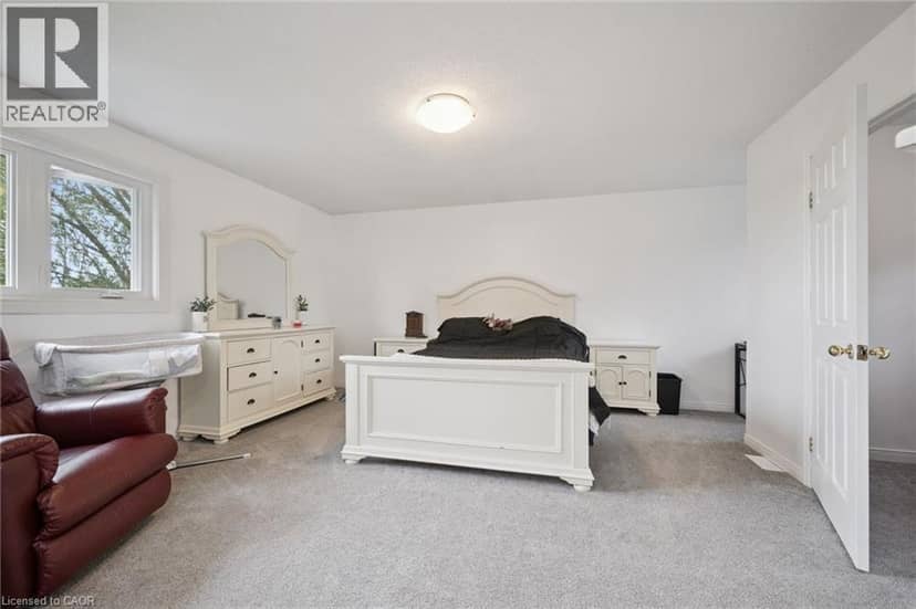 170 ELMSLIE Place — photo 12 of 30