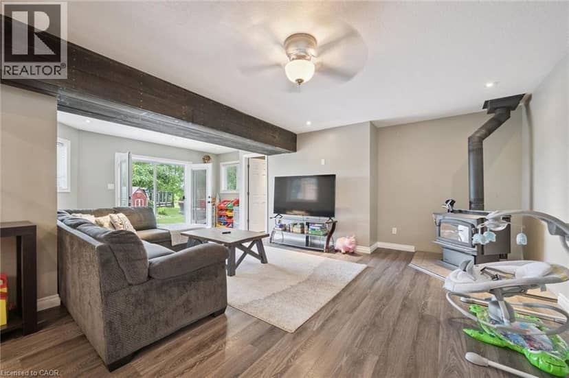 170 ELMSLIE Place — photo 10 of 30