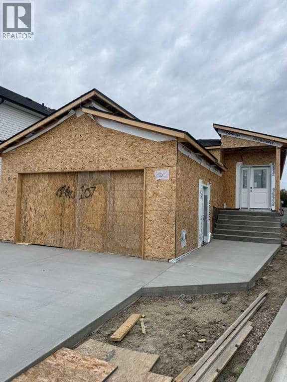 107 Sierra Road SW, Medicine Hat, photo 2