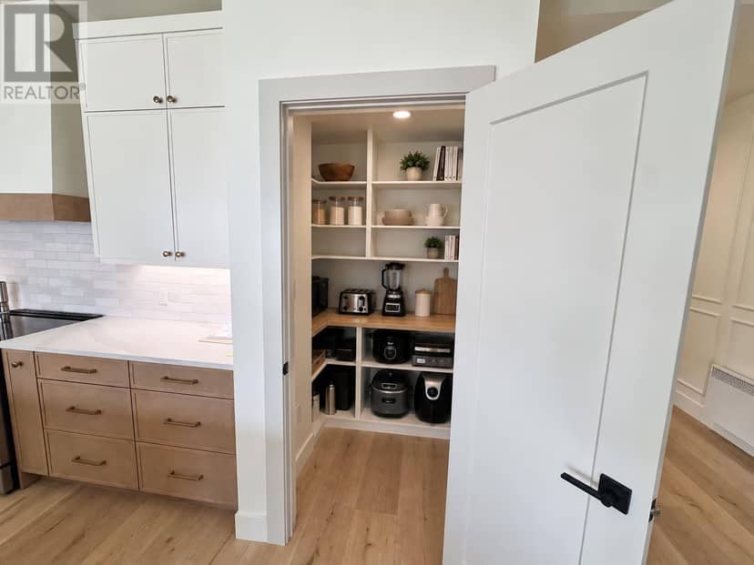 18 Neill Drive — photo 13 of 30