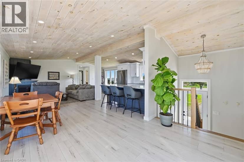 402 SOUTH COAST Drive — photo 9 of 39