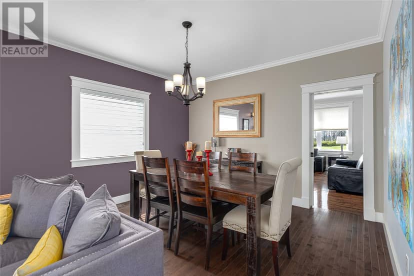 15 Flora Drive — photo 11 of 40