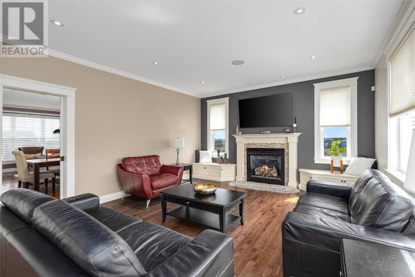 15 Flora Drive — photo 14 of 40