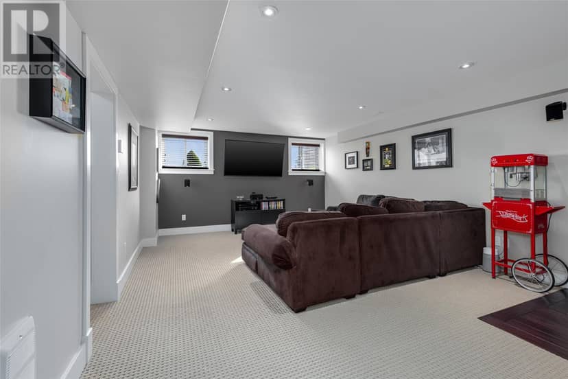 15 Flora Drive — photo 35 of 40