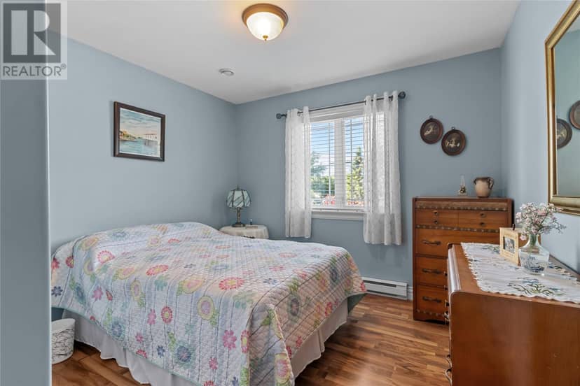 45 Peachytown Road, Conception Bay South, photo 8