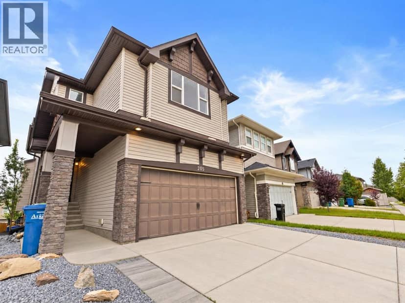 205 Hillcrest Drive SW, Airdrie, photo 3