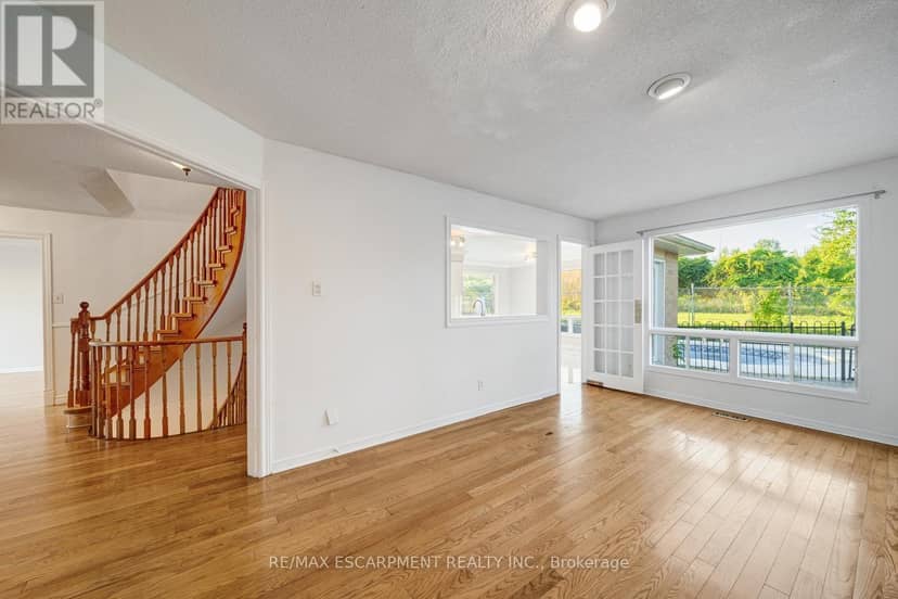 2081 Lynn Heights Drive — photo 16 of 40