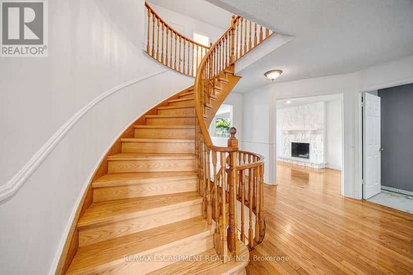 2081 Lynn Heights Drive — photo 19 of 40
