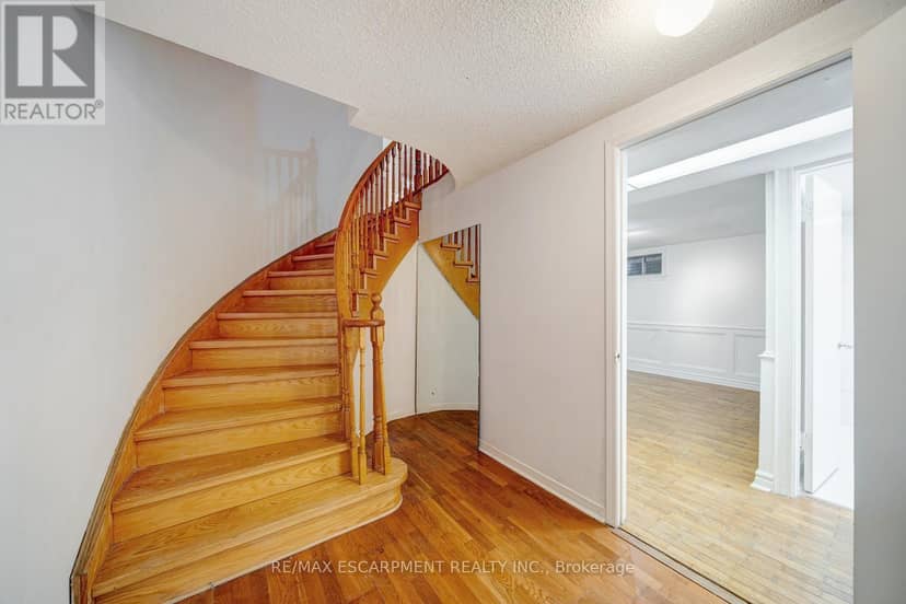 2081 Lynn Heights Drive — photo 34 of 40