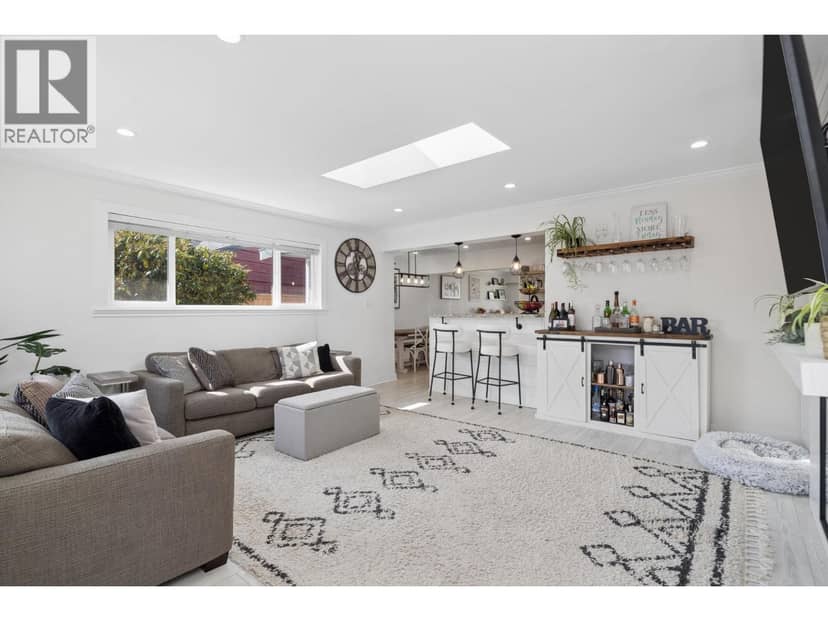 5245 MAPLE CRESCENT, Delta, photo 6