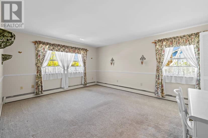 16 Montgomery Drive — photo 17 of 40