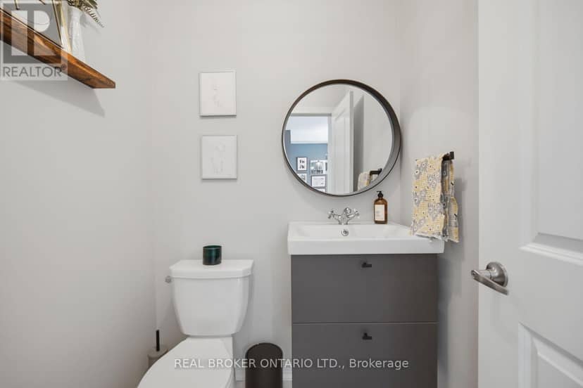65 Blackwell Crescent — photo 28 of 40