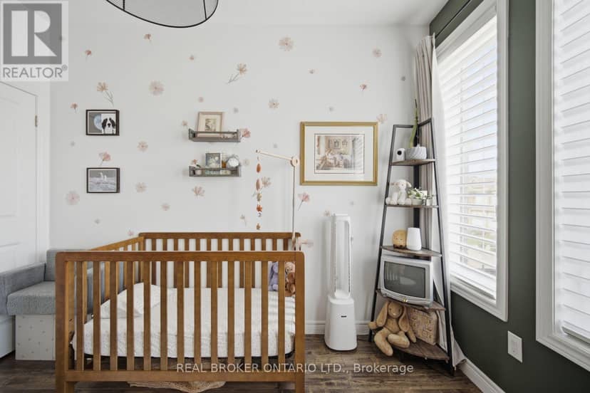 65 Blackwell Crescent — photo 40 of 40