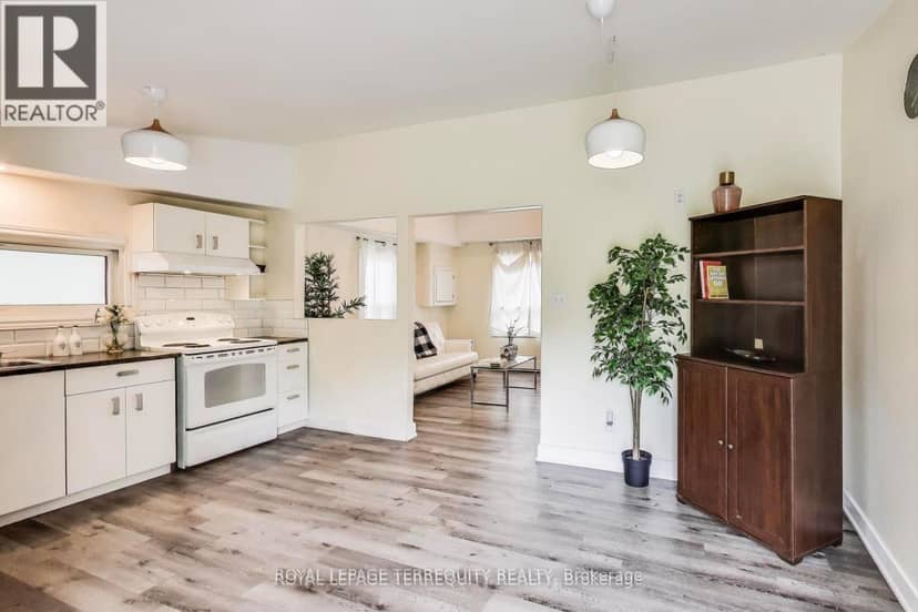 3251 Ravenshoe Road, East Gwillimbury, photo 8