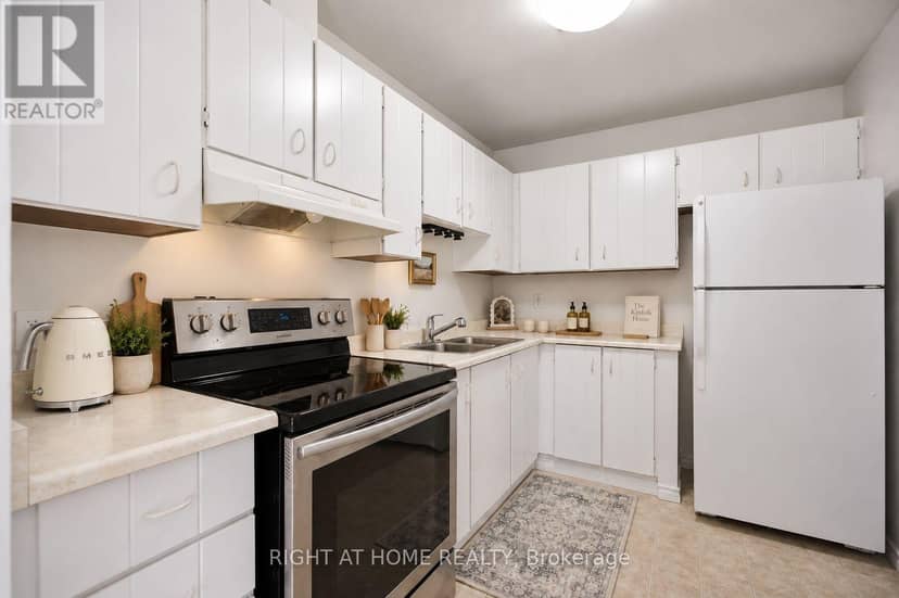 8 - 107 Castlefrank Road — photo 16 of 39
