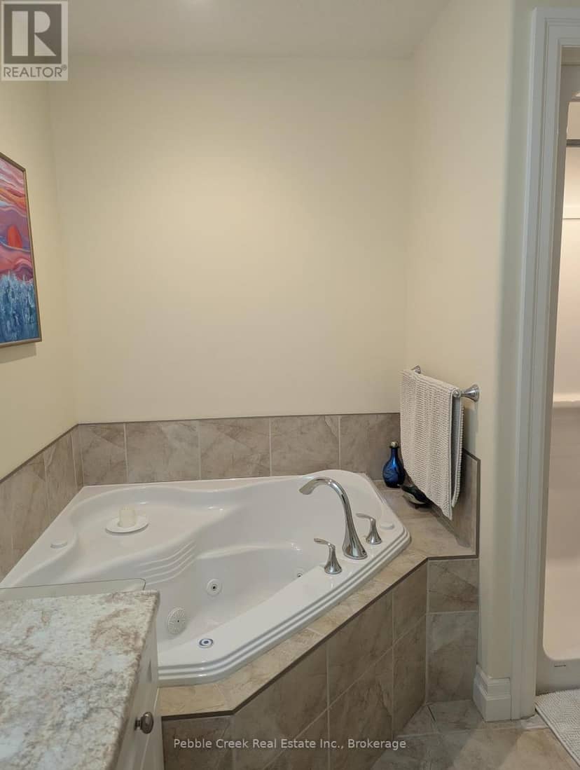 16 - 27 Fairhaven Lane — photo 19 of 29