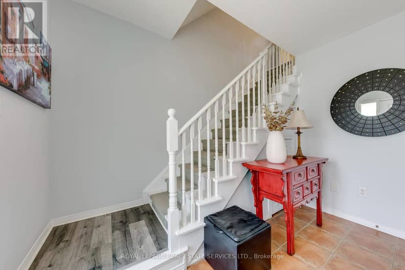17 - 2360 Parkhaven Boulevard — photo 10 of 40