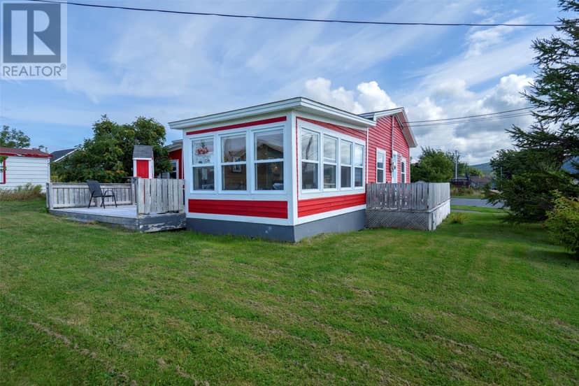 128 North Point Road — photo 10 of 40