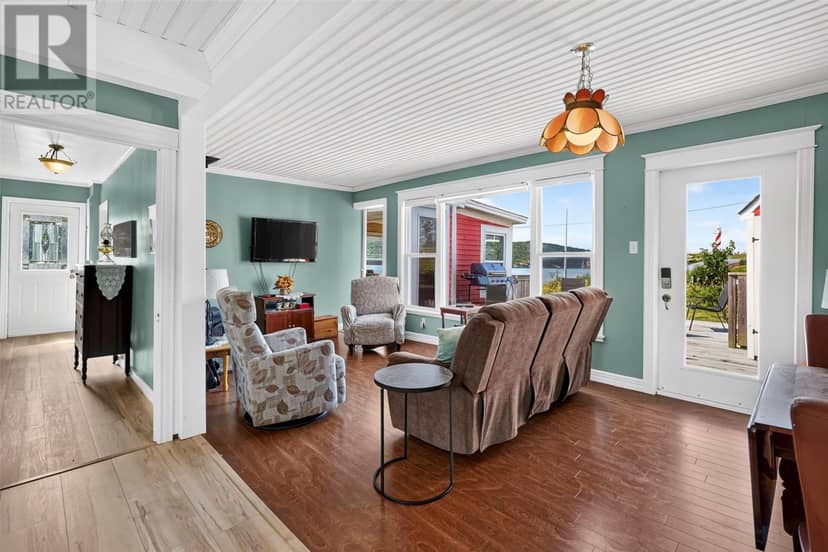 128 North Point Road — photo 21 of 40