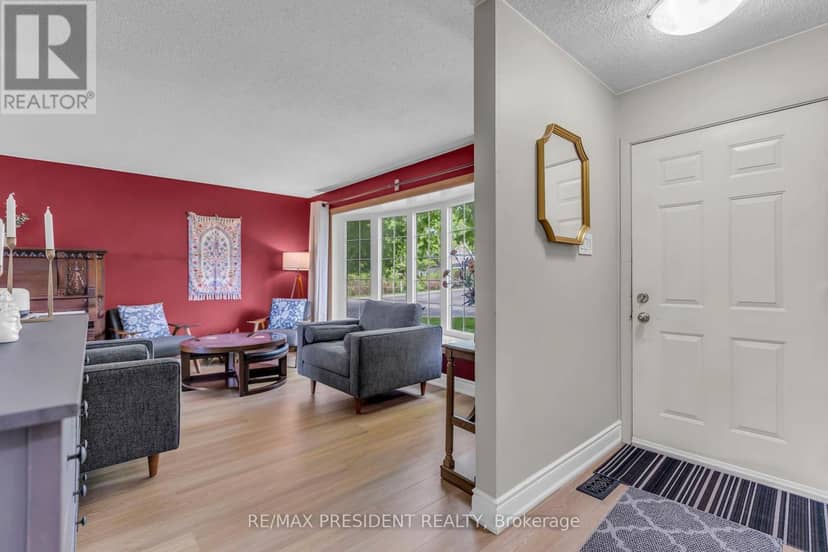 265 Catharine Street — photo 14 of 40