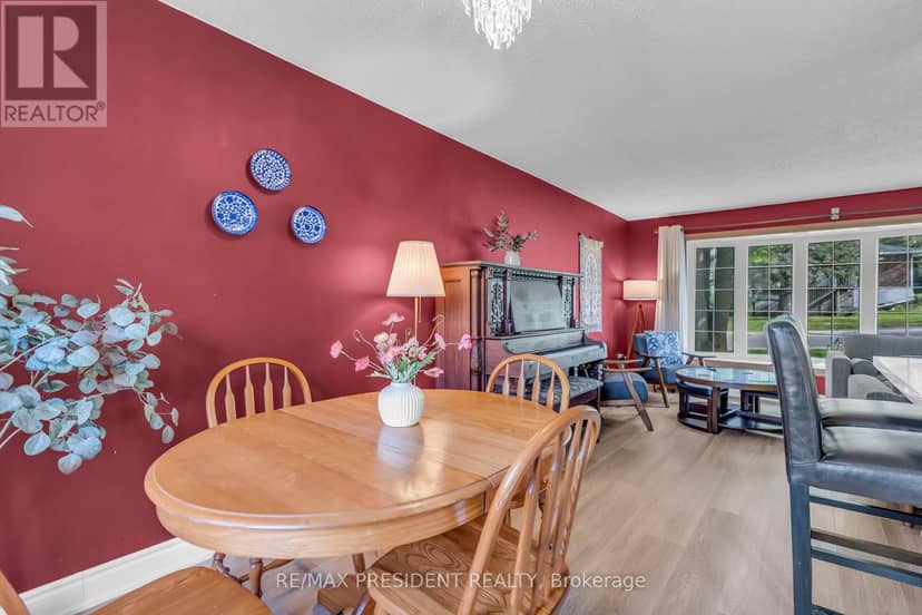 265 Catharine Street — photo 19 of 40