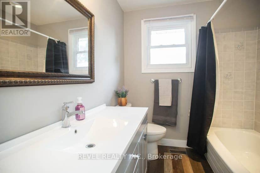 27 Myrtleville Drive — photo 20 of 36