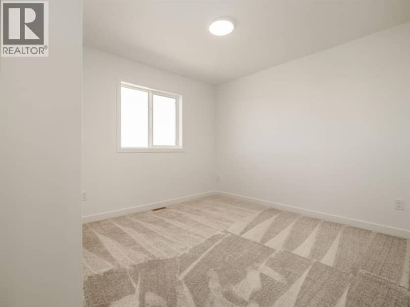 738 Violet Place W — photo 16 of 24