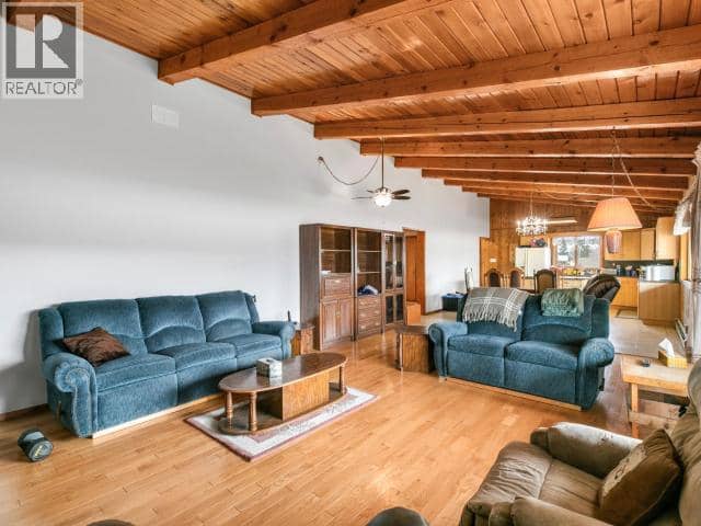 4 & 6 Nisutlin Drive — photo 11 of 40