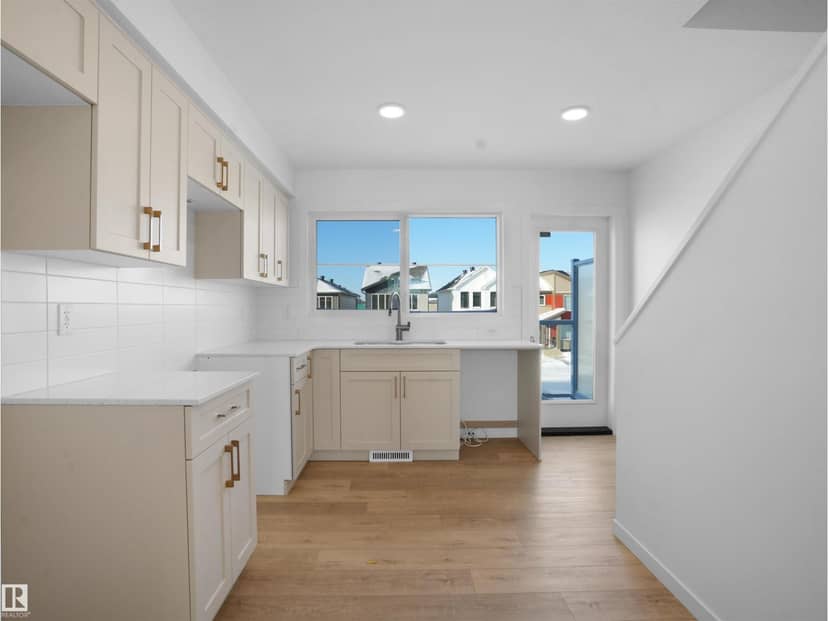 2040 Marquis Wy NE — photo 9 of 9
