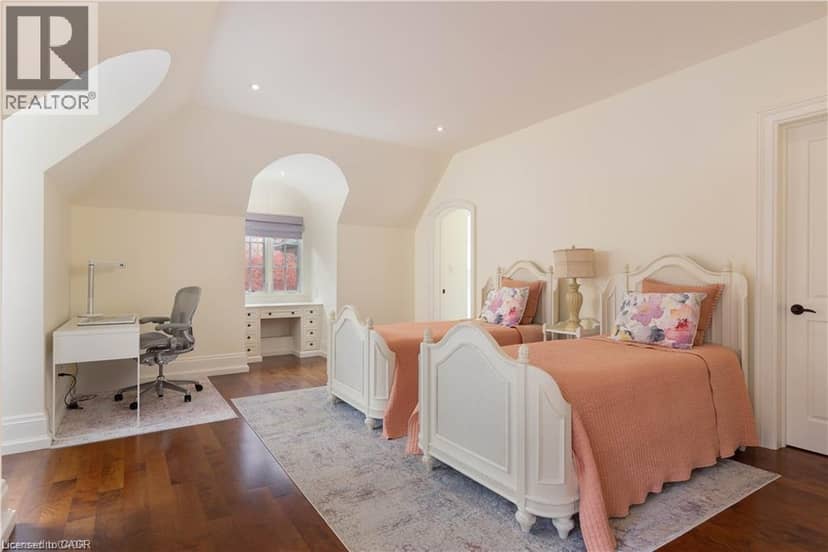 1081 ARGYLE Drive — photo 33 of 40