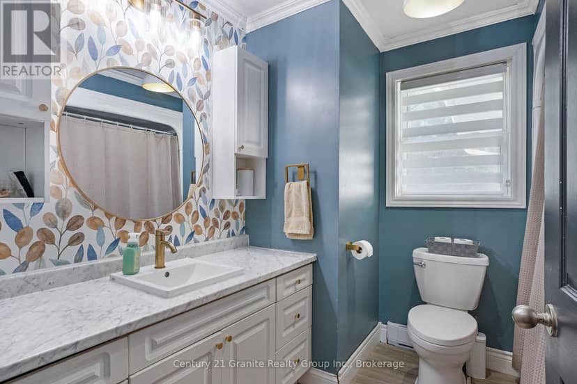 528 South Baptiste Lake Road, Hastings Highlands, photo 7
