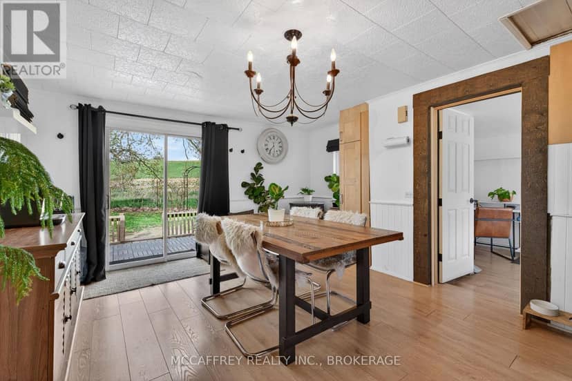 476 Hoards Road — photo 11 of 40