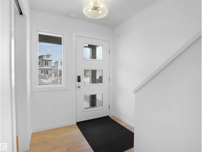 2034 Marquis Wy NE, Edmonton, photo 2