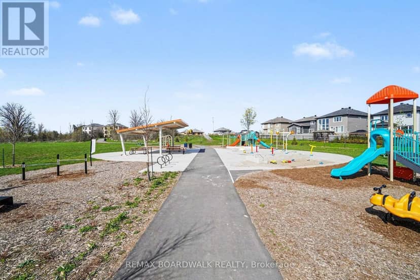 66 Riddell Street — photo 30 of 34