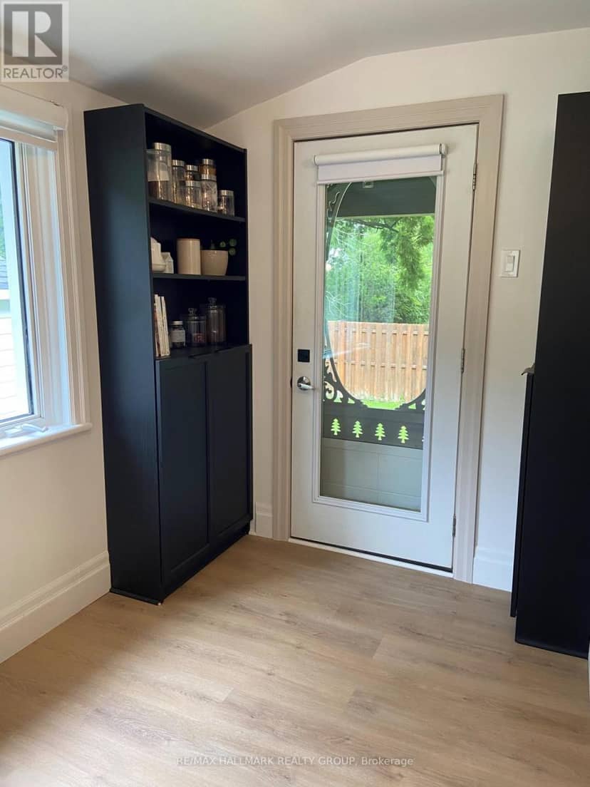 2545 Market Street — photo 15 of 36